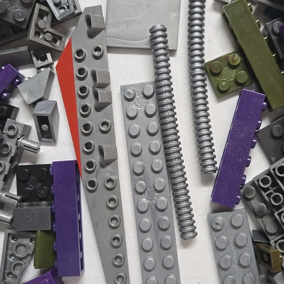 MEGA BLOCKS LOT - 13 Oz. Mixed Blocks Bricks Tires Slants Tubes Replacements - Picture 14 of 16